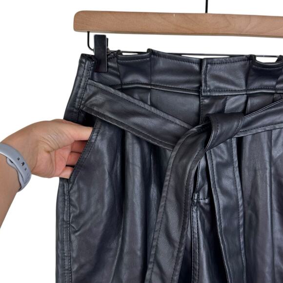 BLANKNYC NWT 25 Black Faux Leather Belted Zip Hook Eye Clasp Mini Skirt Pockets - Picture 5 of 7